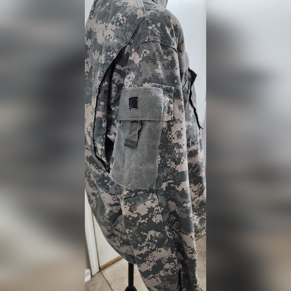 US Army Camo Jacket unisex small - Picture 5 of 9
